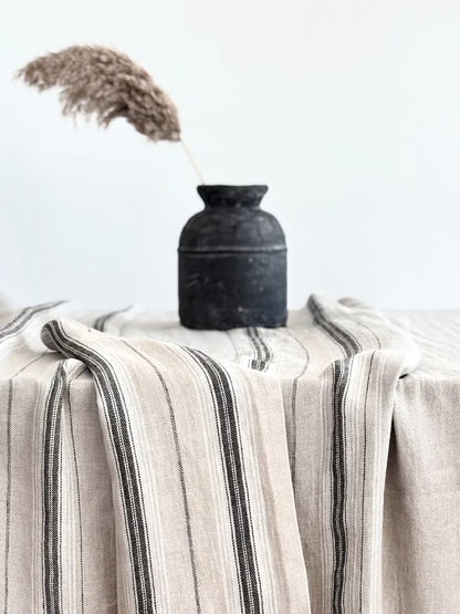 Linduk med svarte striper