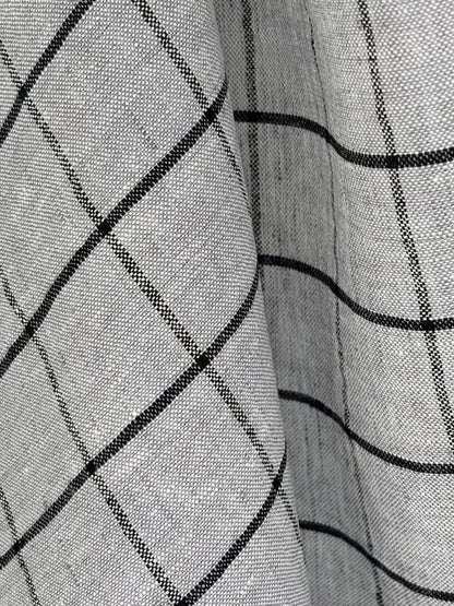 Grått, rutete kjøkkenhåndkle