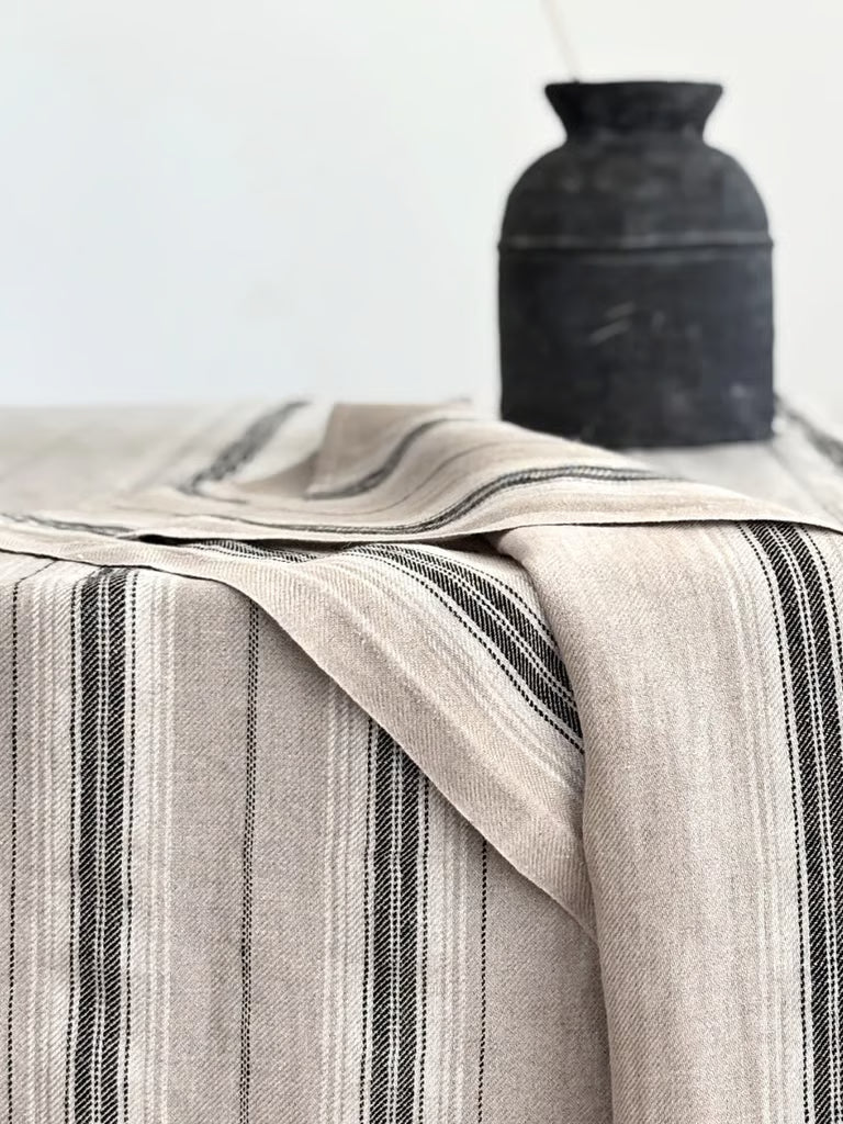 Linduk med svarte striper