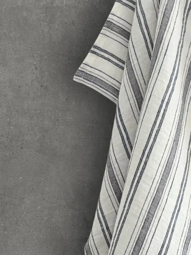 Hvitt kjøkkenhåndkle med striper