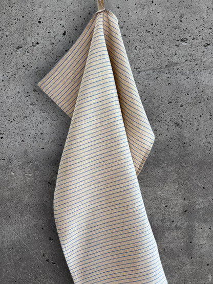 Kjøkkenhåndkle i naturfarge med smale, blå striper