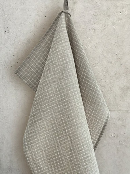 Naturfarget linhåndkle med små ruter