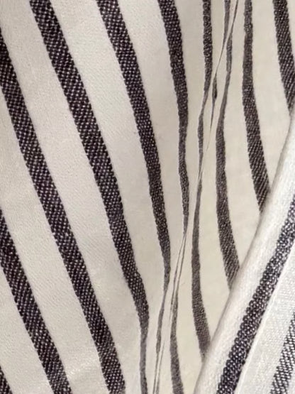 Kjøkkenhåndkle med smale, svarte striper